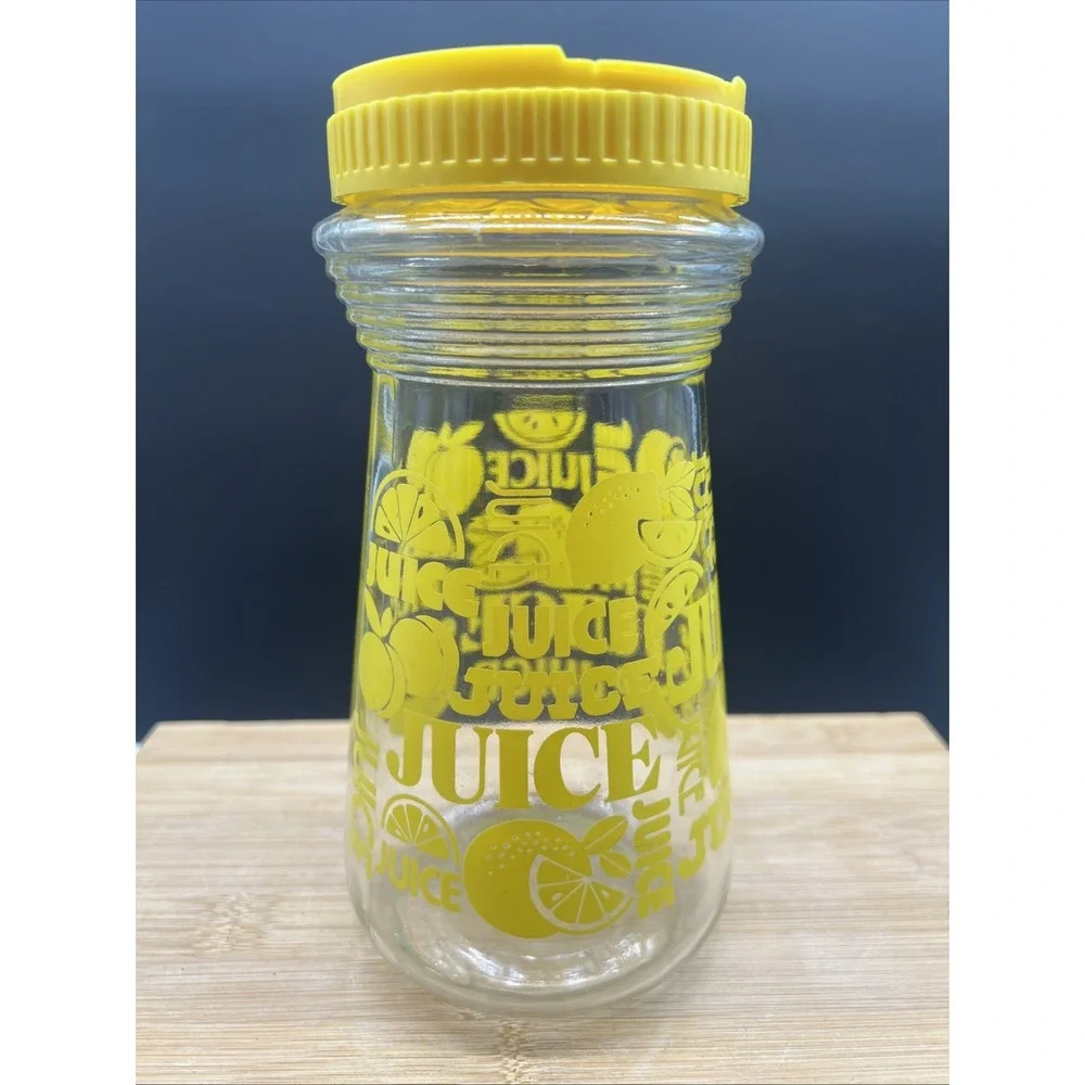 Vintage Glass Juice Carafe Pitcher with Pour Lid Lemon Yellow Design 24 oz MCM